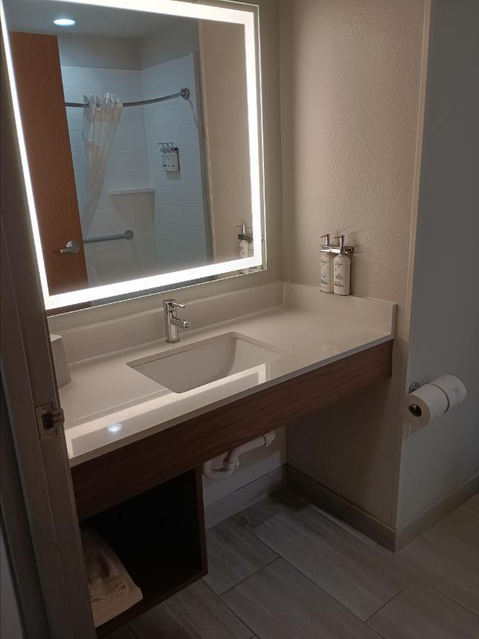 Holiday Inn Express & Suites - Jourdanton-Pleasanton By Ihg Exterior foto