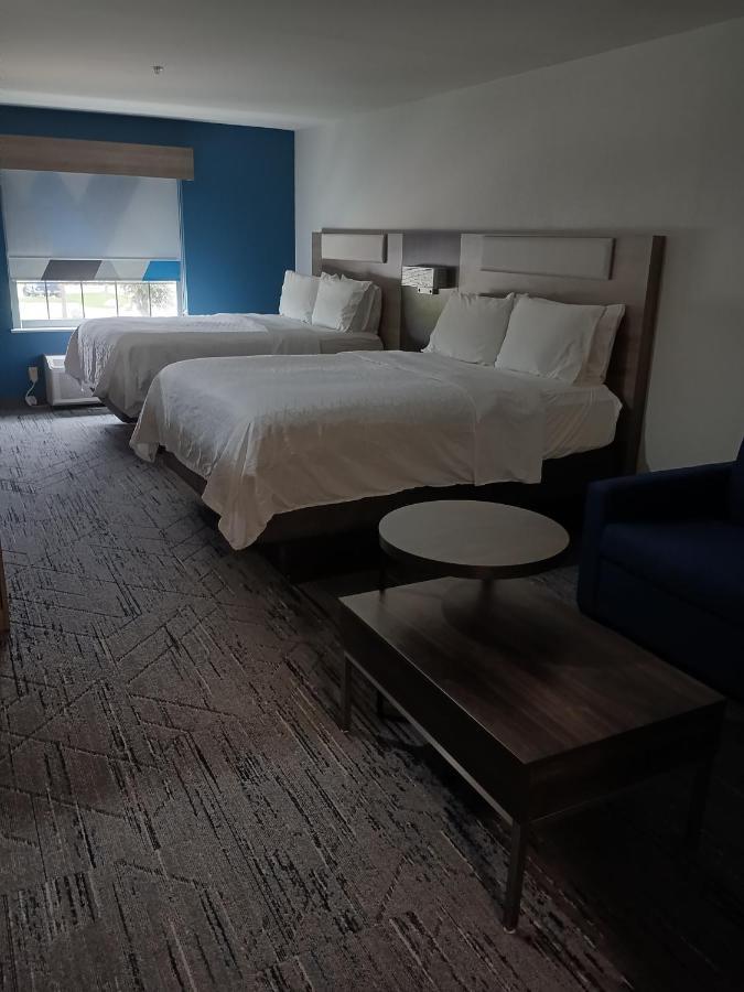 Holiday Inn Express & Suites - Jourdanton-Pleasanton By Ihg Exterior foto