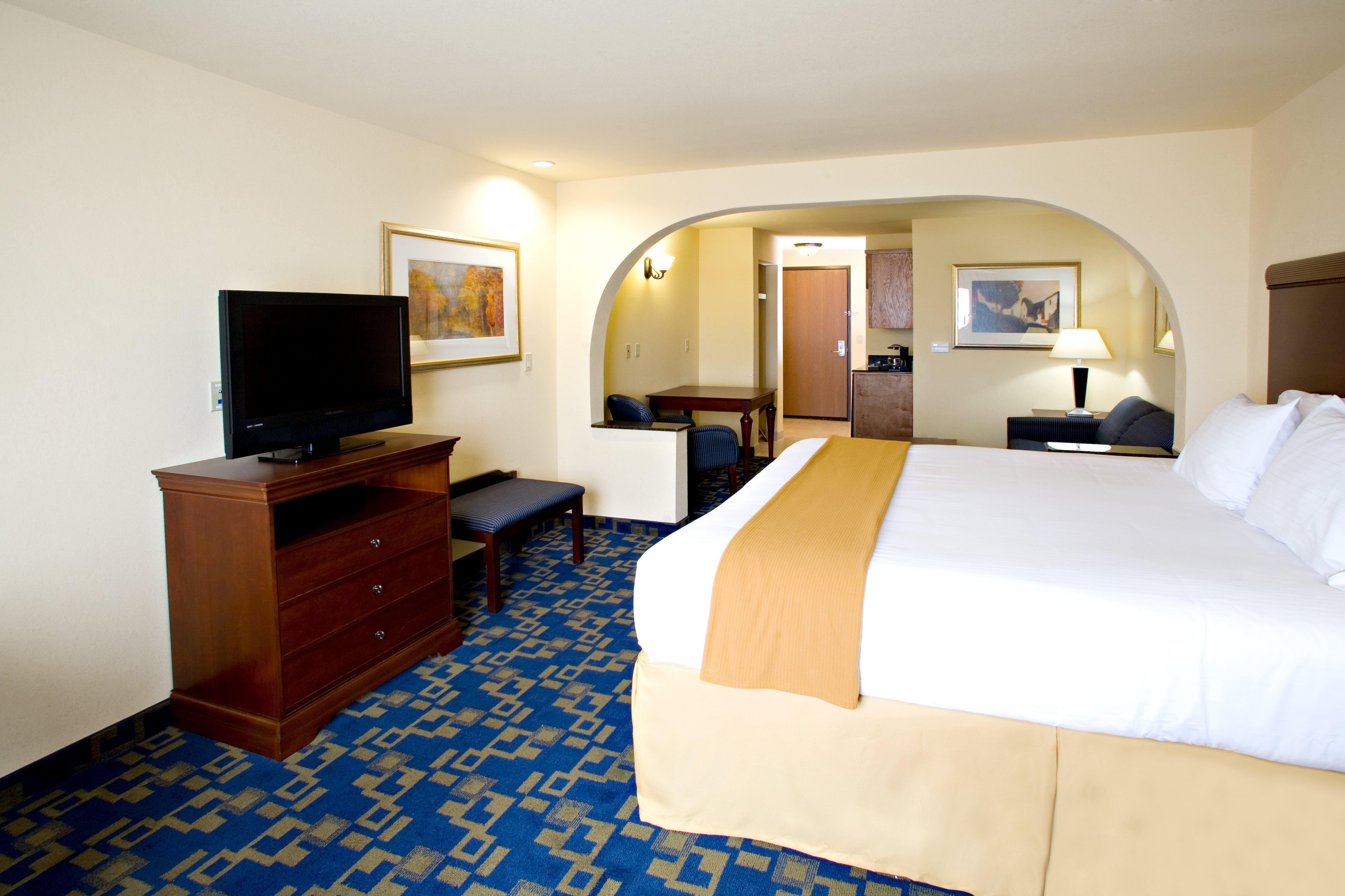 Holiday Inn Express & Suites - Jourdanton-Pleasanton By Ihg Exterior foto